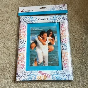 Carnival 6x9 or 5x7 picture frame